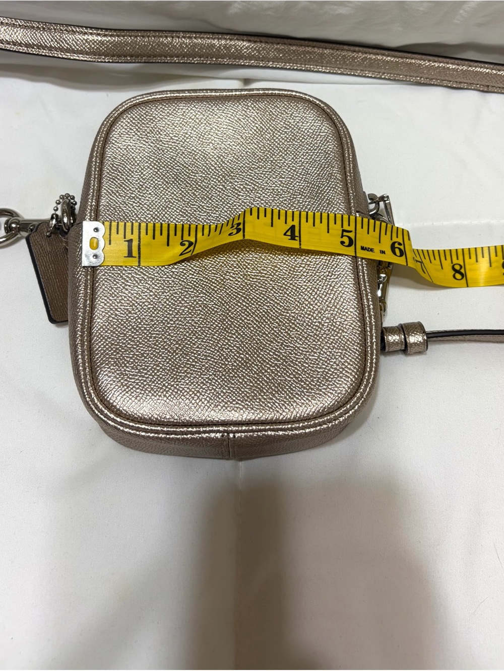 Coach metallic champagne crossbody bag - Picture 2 of 9